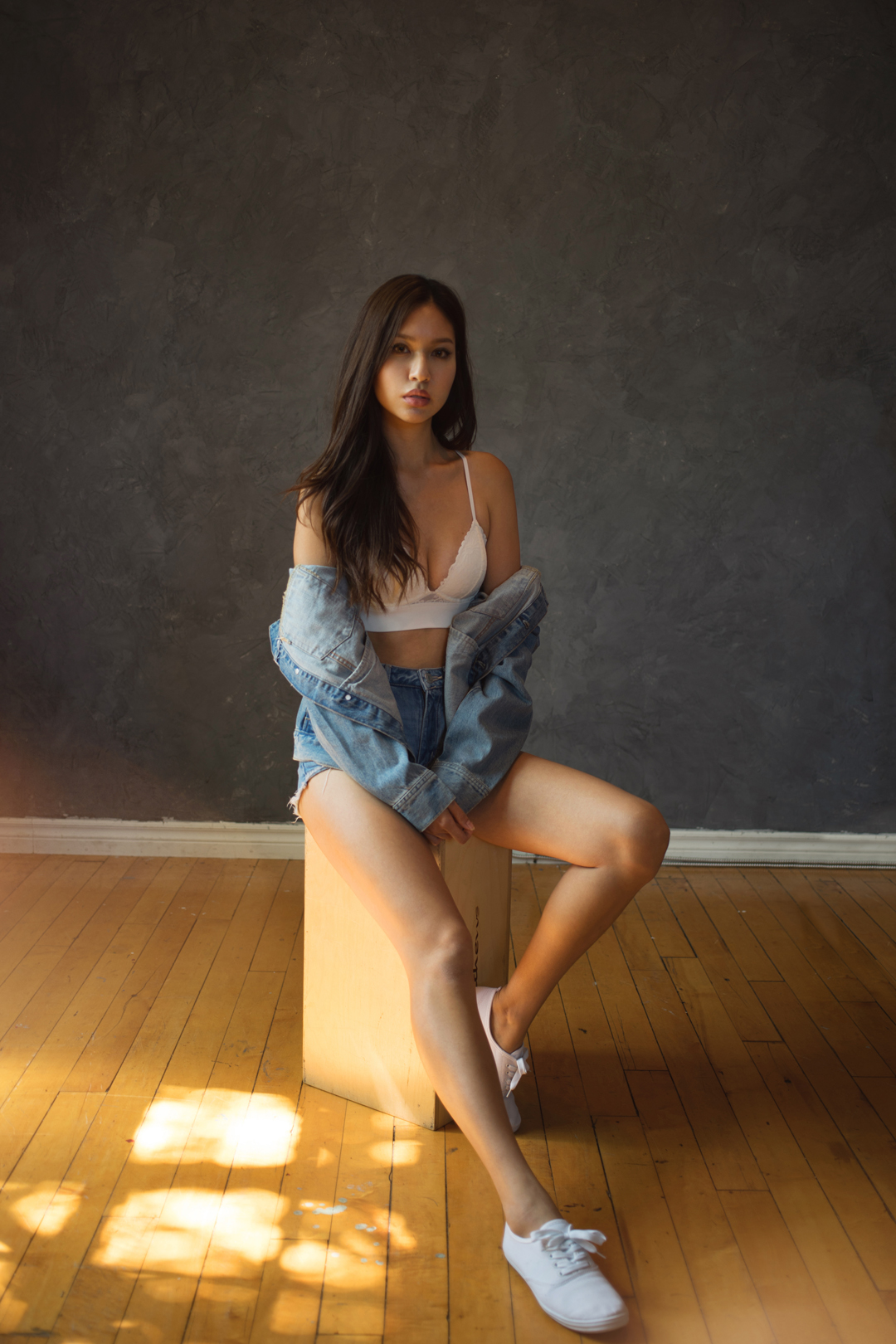 lizzynopants-elizabeth-ai-quyen-v1-studio (1)